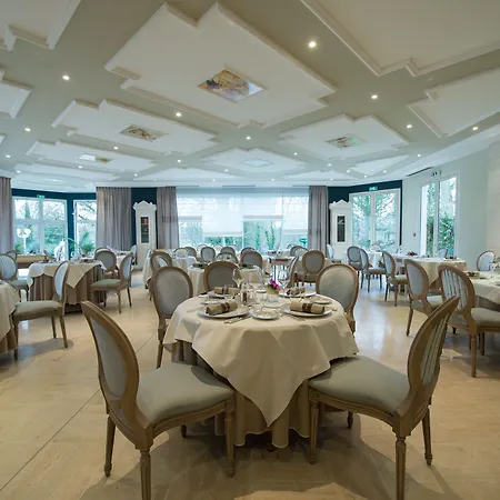 Hotel Chateau Du Clos De La Ribaudiere - Teritoria 4*