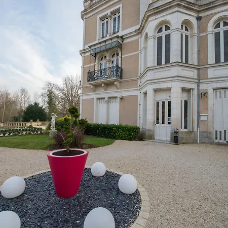 Chateau Du Clos De La Ribaudiere - Teritoria 4* Chasseneuil-du-Poitou