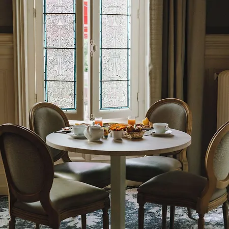 Hotel Chateau Du Clos De La Ribaudiere - Teritoria 4*