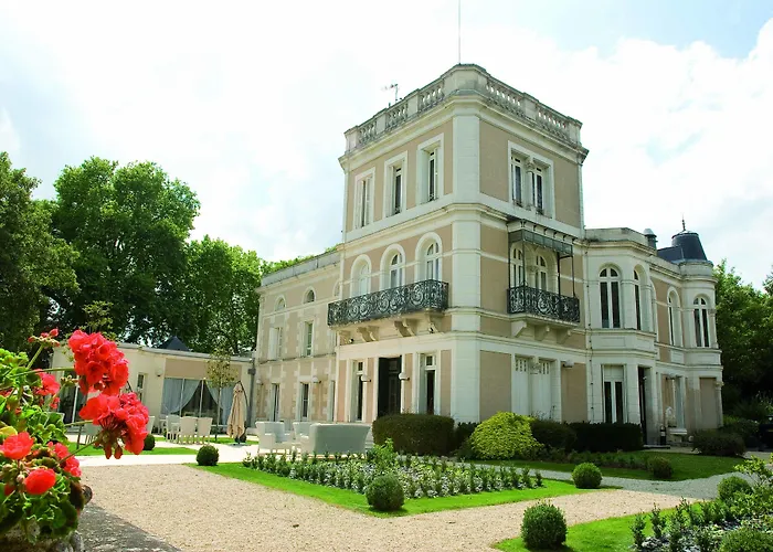 Hotel Chateau Du Clos De La Ribaudiere - Teritoria Chasseneuil-du-Poitou