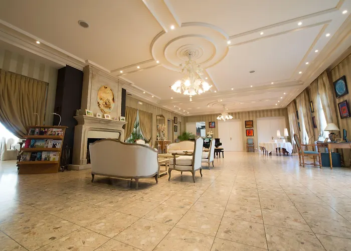 Hotel Chateau Du Clos De La Ribaudiere - Teritoria 4*