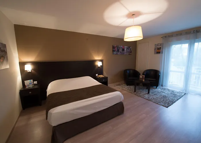 Chateau Du Clos De La Ribaudiere - Teritoria Hotel 4*