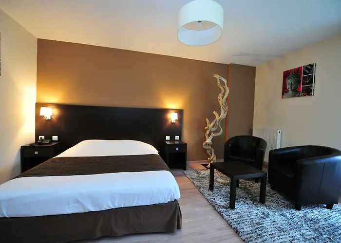 Chateau Du Clos De La Ribaudiere - Teritoria 4*